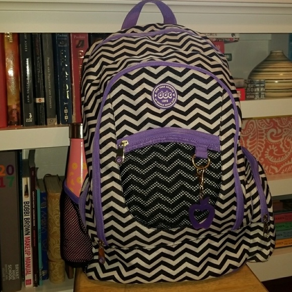 CHEVRON BACKPACK - Picture 1 of 8